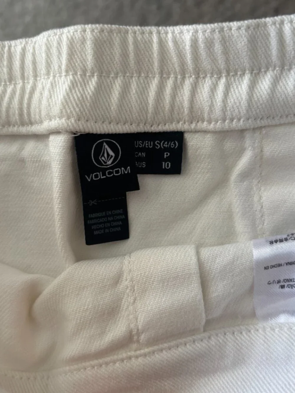 Volcom White Pleated Mini Skirt